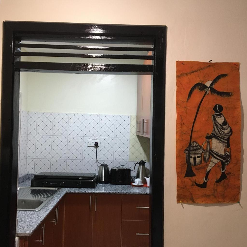 恩德培 Okra House酒店 外观 照片