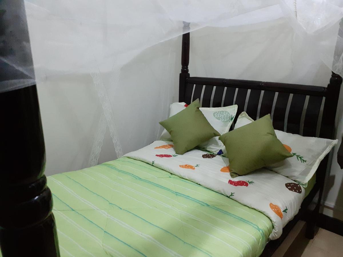 恩德培 Okra House酒店 外观 照片